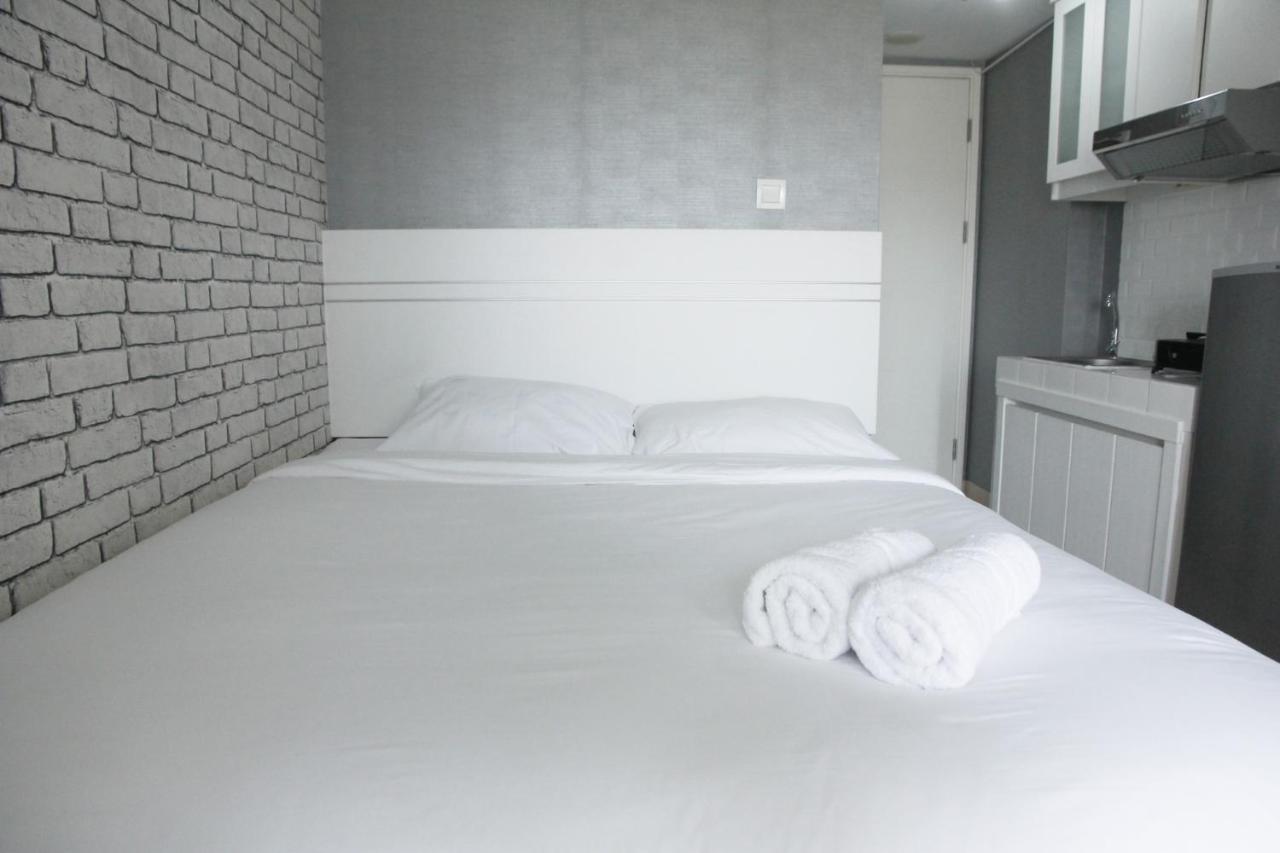 Modern And Comfortable Springlake Summarecon Near Summarecon By Travelio Apartemen *